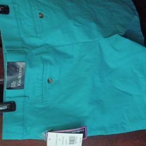 Kim Roger's Bermuda Shorts, Size 12, Green Sea